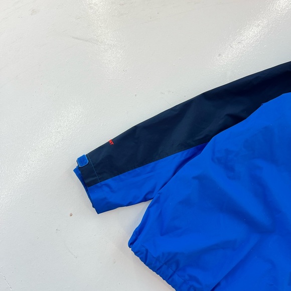 North Face Rain Jacket - Picture 6 of 8